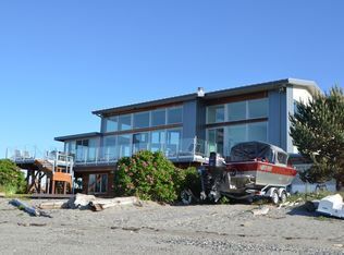 3820 Baker Dr, Lummi Island, WA 98262