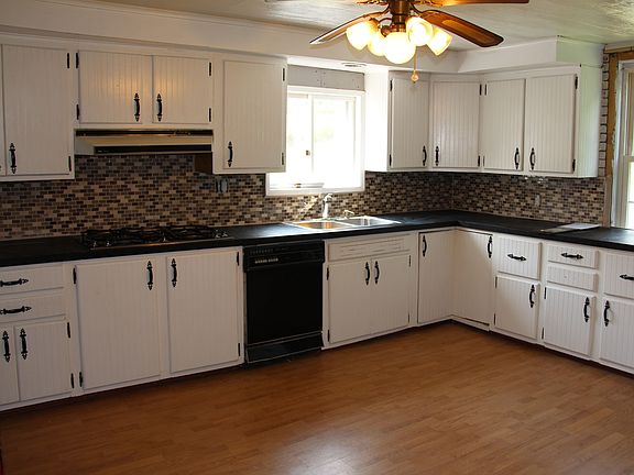 House Kitchen1