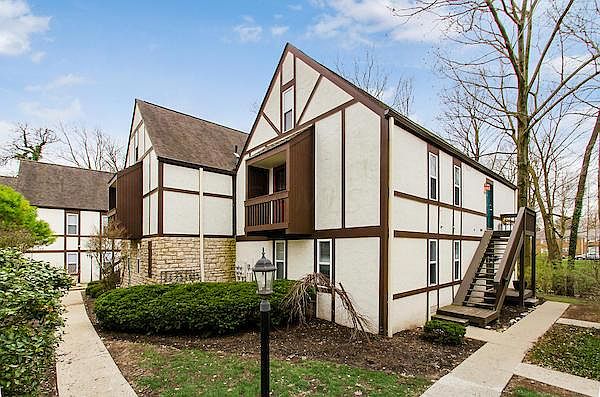 1st image of 1587 Arlington Ave #1587B