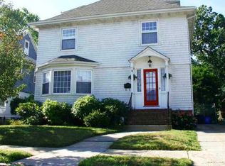 132 Armington St, Cranston, RI 02905