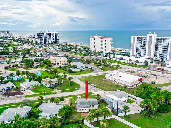 5th image of 4 Sunny Shore Dr