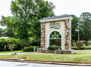 710 Quail Hollow Dr, Huntsville, TX 77340