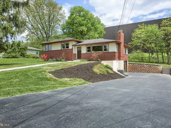 22 Boeing Rd, New Cumberland, PA 17070