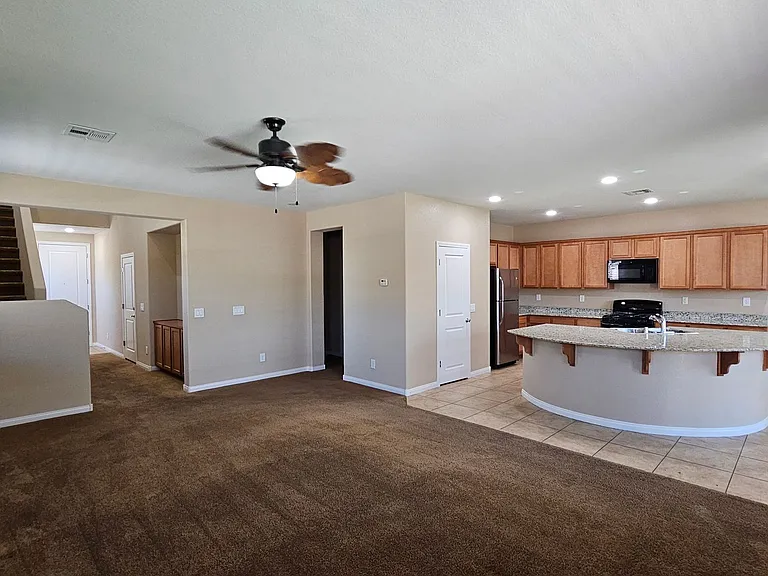 8685 Sparrow Desert Ave — Photo 5