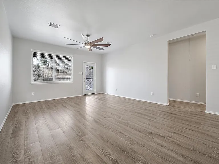 9295 Inland Leather Ln — Photo 9