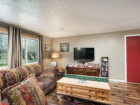 4th image of 3660 Stillwater Dr