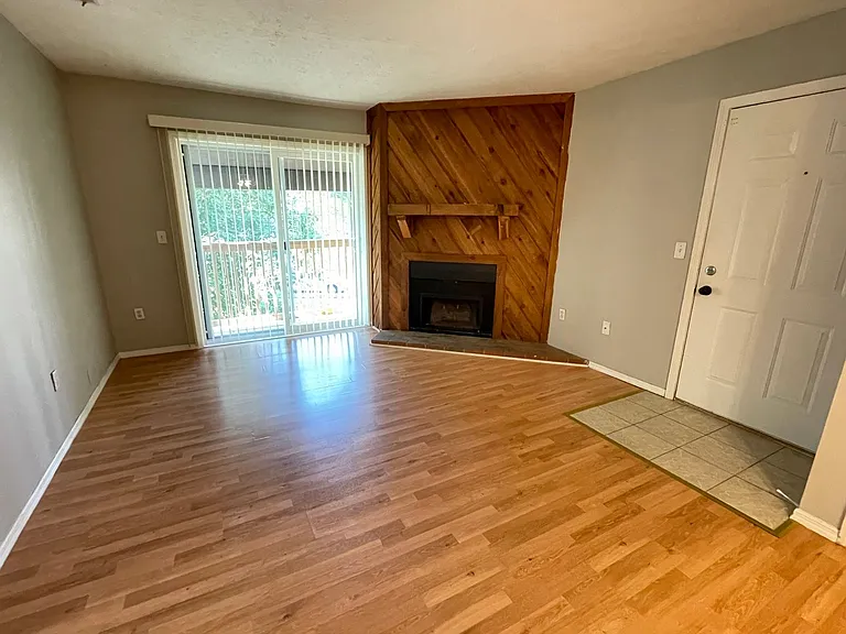 Ironwood Apartments — Photo 5