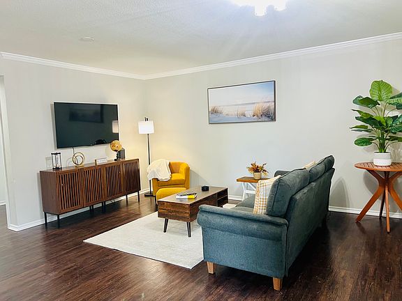 Furnished 2 bedroom