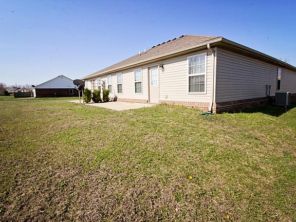 4th image of 714 Chatham Ct #714