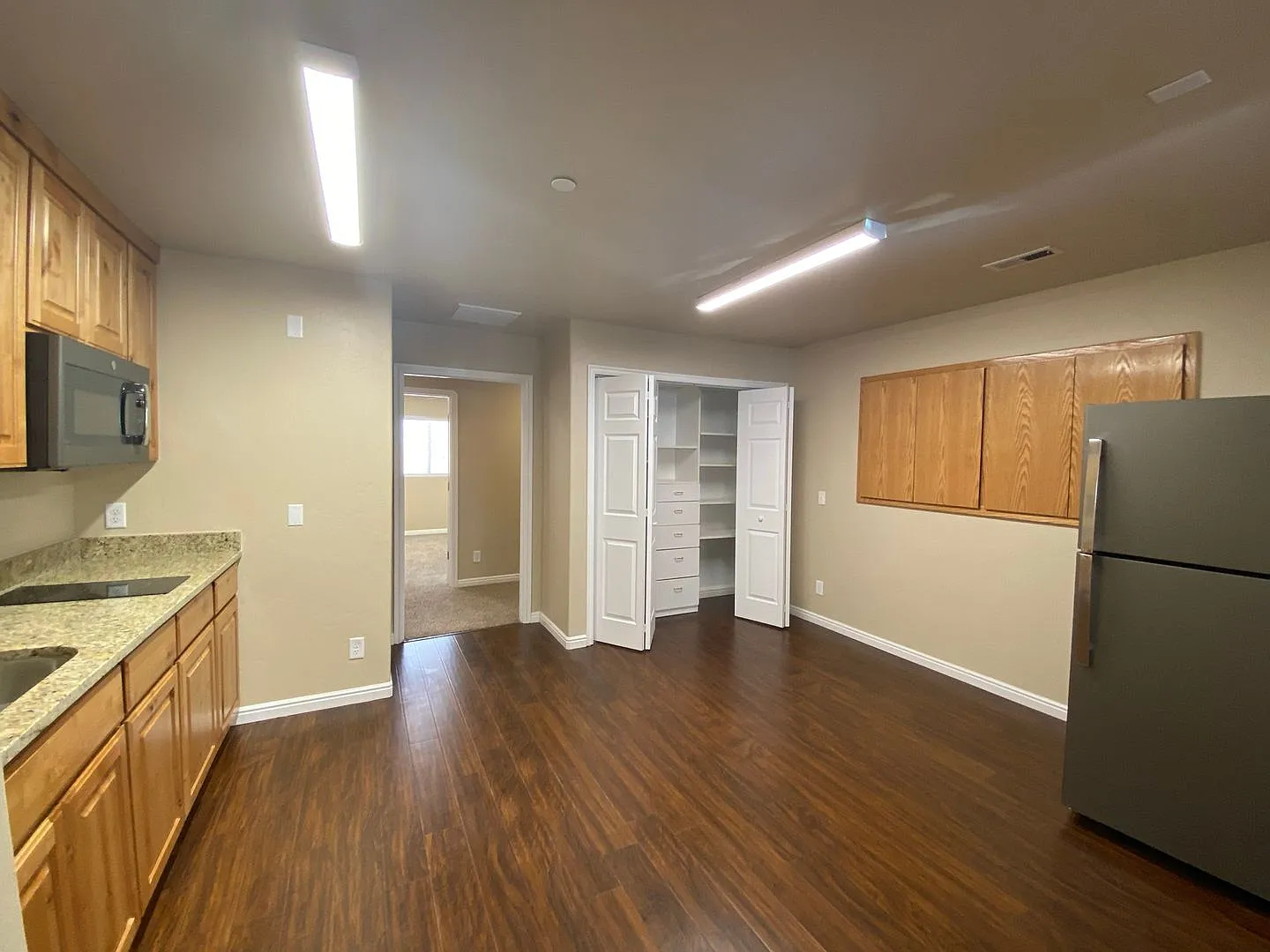Canyon Street Apartment U100 **Utilities Included** — Photo 4