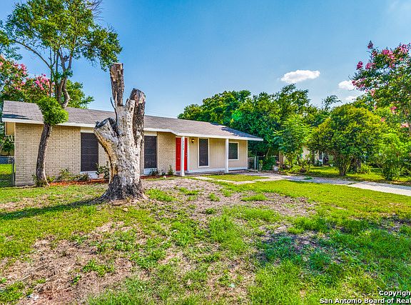 3rd image of 3210 Fort Parker Dr