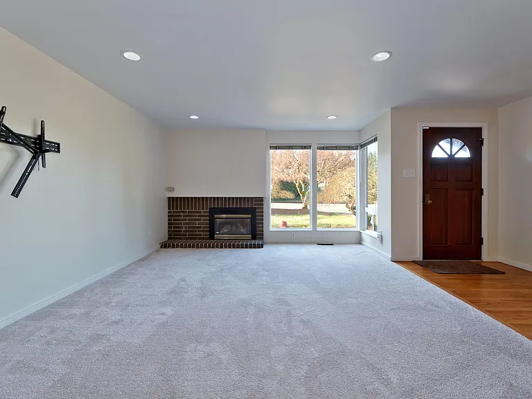 3030 168th Pl NE — Photo 4