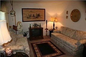 4th image of 833 Leblanc Way