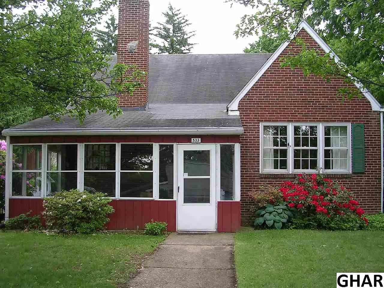 533 W Keller St photo 1