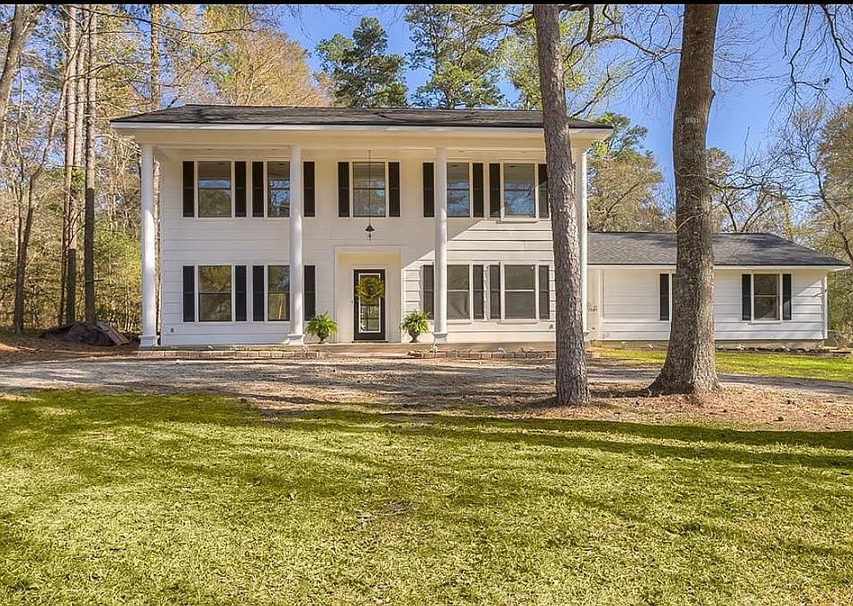 1st image of 102 Wood Forest Ln