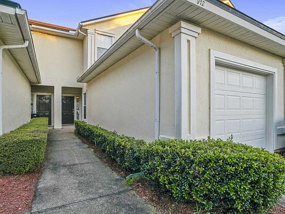 2nd image of 912 Southern Creek Dr