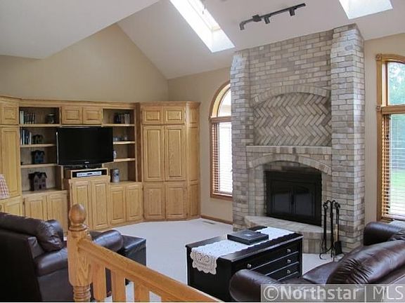 2nd image of 536 138th Ln NE