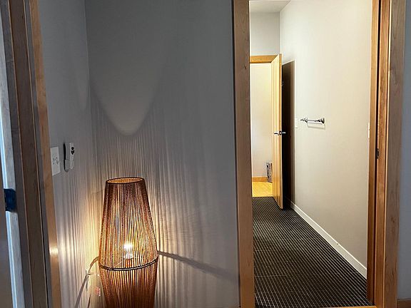 3rd image of 521 2nd St SE APT 207
