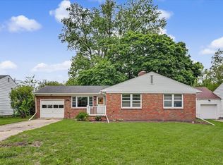 311 Flora Dr, Champaign, IL 61821