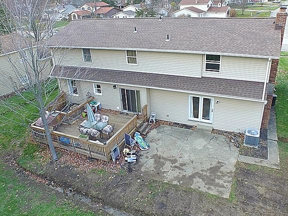 2nd image of 3830 Skyview Dr