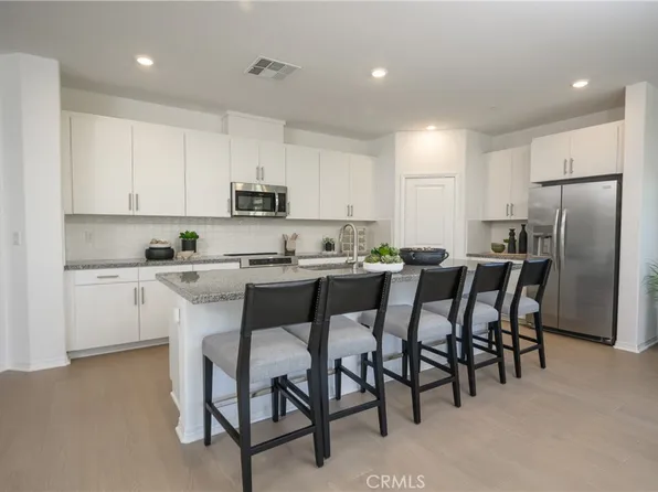 2383 Diamond Edge Rd, Perris, CA 92570