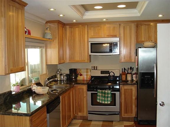 2nd image of 1118 Fairfield Ave