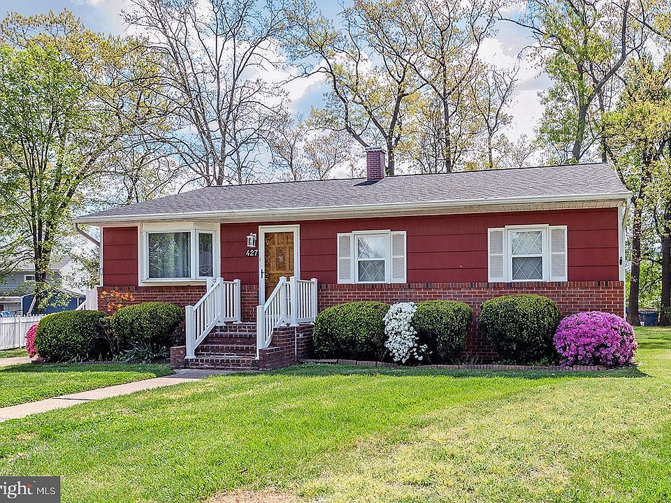 1st image of 427 Carol Ct