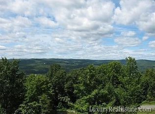 28 Hemlock Rd, Hanover, NH 03755