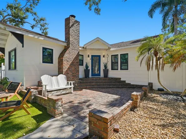 517 Avery Ave, Crystal Beach, FL 34681