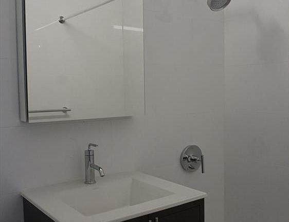 4th image of 4 Park Ave APT 7N