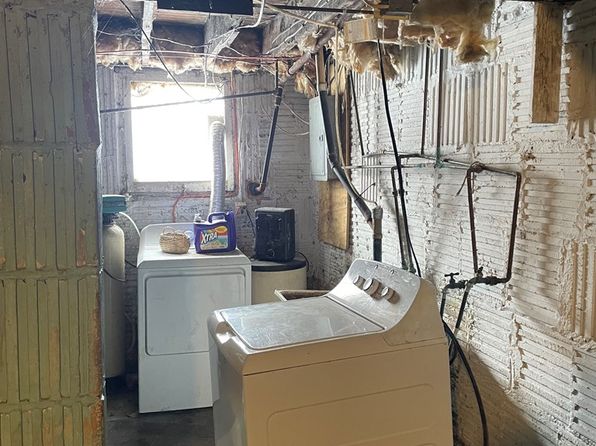 9 4th ST, Beech Bottom, WV 26030