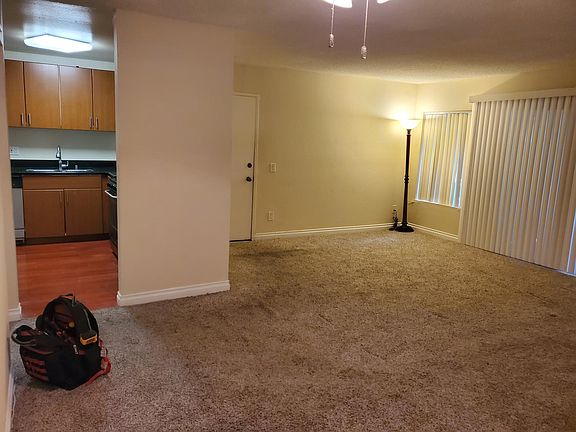 4th image of 18350 Hatteras St APT 173