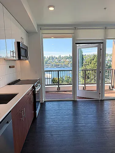 Flow Eastlake Apartments — Photo 80