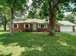 5340 W Garthdale Rd, North Chesterfield, VA 23234