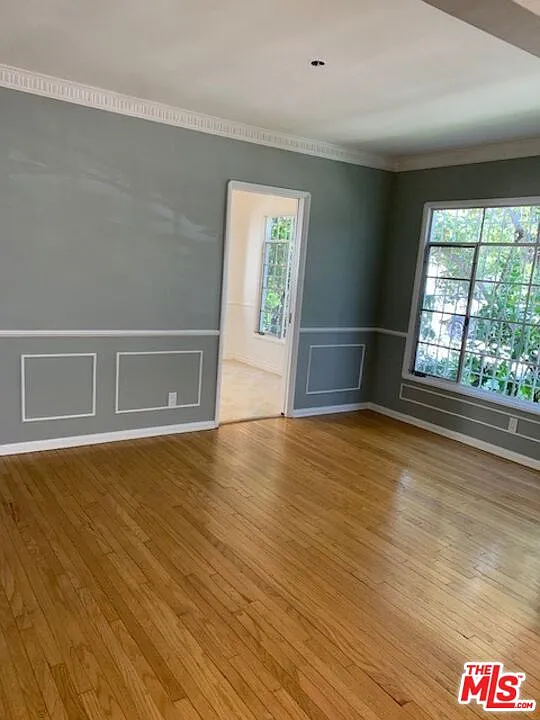 2 bed, 1.0 bath, 1500 sqft, $4,500 — Photo 3