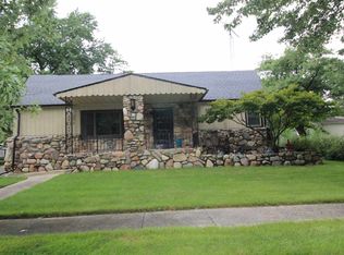 204 N Chestnut St, Earl Park, IN