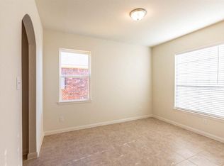 9526 Opal Gates Dr, Iowa Colony, TX 77583