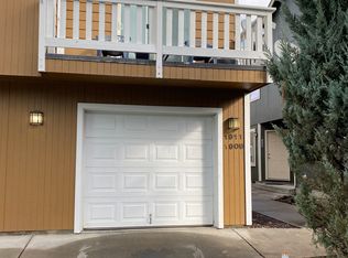1909 SW Canyon Dr, Redmond, OR 97756