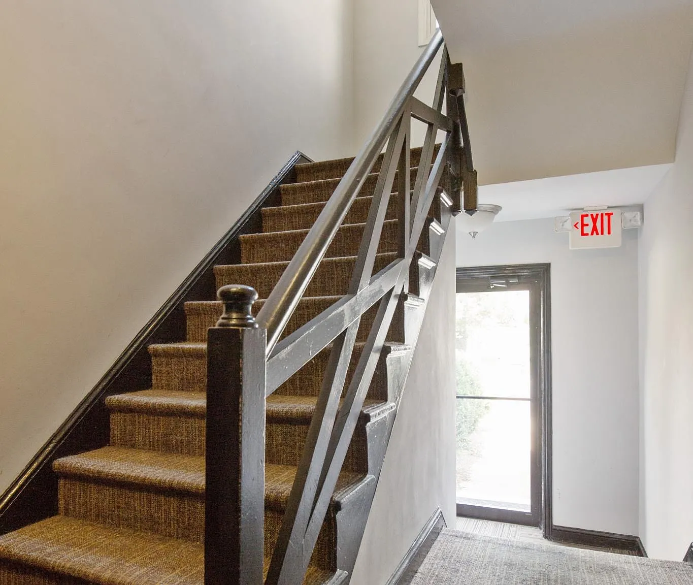 42 N Bedford St — Photo 4