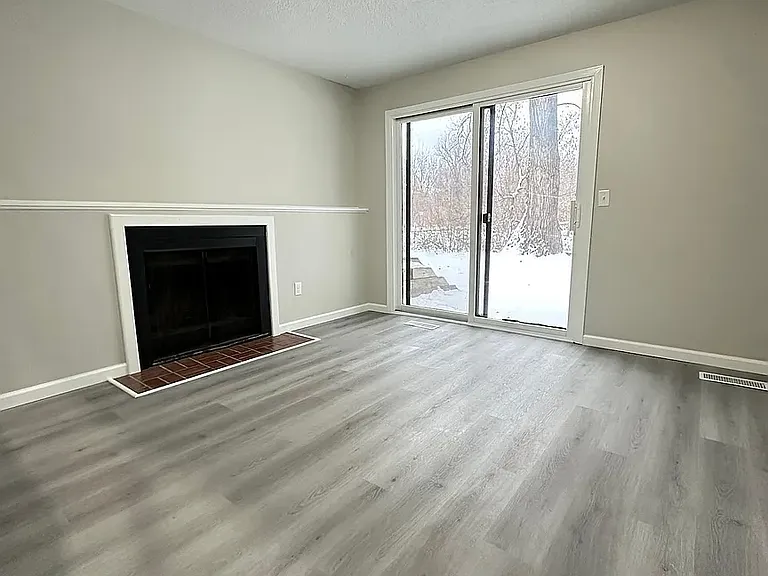 112 118th Ave NE #112 — Photo 5