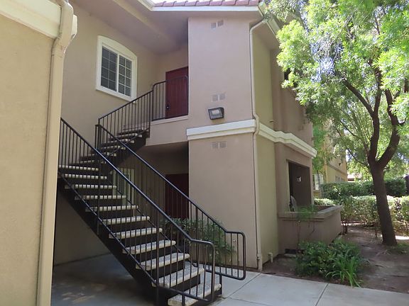 4th image of 41410 Juniper St Unit 424