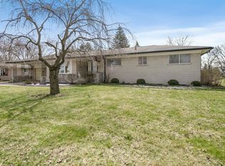 15790 Luxemburg Ave, Fraser, MI 48026