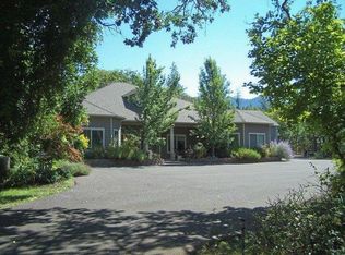 2035 Foots Creek Rd, Gold Hill, OR 97525