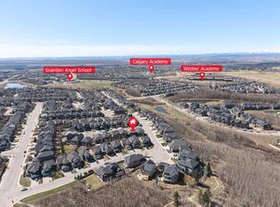 10 S Aspenshire Pl SW, Calgary, AB T3H 0P6