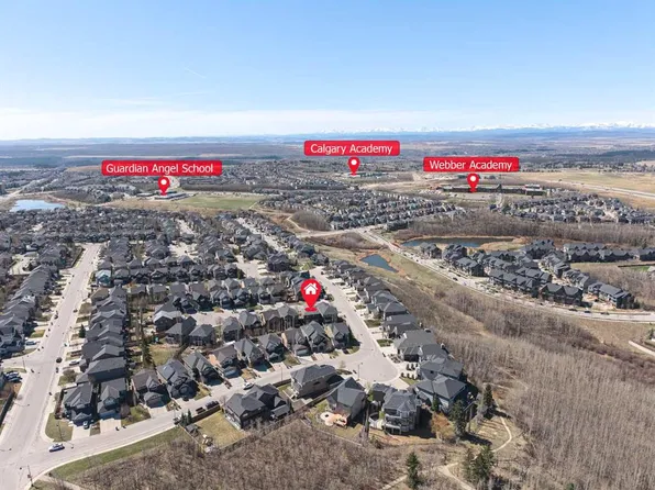 10 S Aspenshire Pl SW, Calgary, AB T3H 0P6