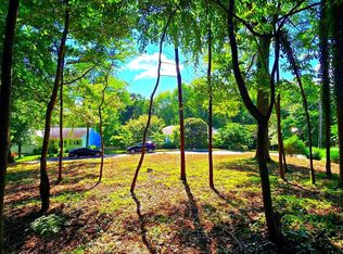 1622 Crescent Ln, Mc Lean, VA 22101