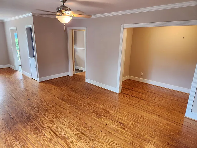 2202 Cameron Blvd — Photo 6