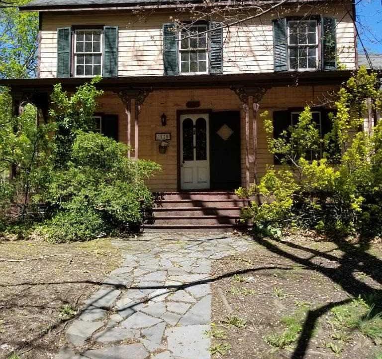 1st image of 1125 Old Northern Blvd