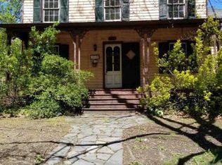 1125 Old Northern Blvd, Roslyn, NY