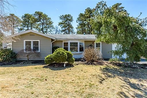 2nd image of 310 Chippewa Trl